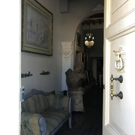 With 4 Bedrooms In With Wifi 8 Km From The Beach *